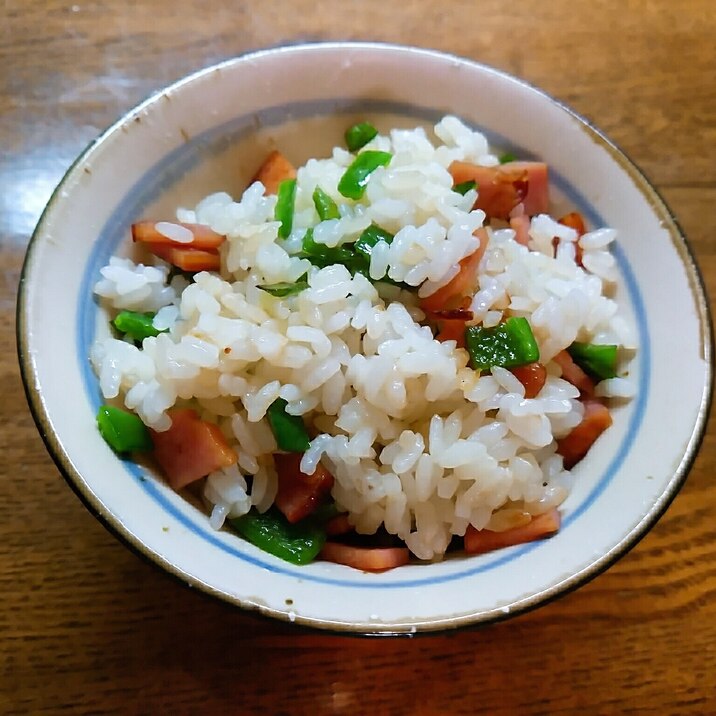 ピーマンと焼き豚のご飯